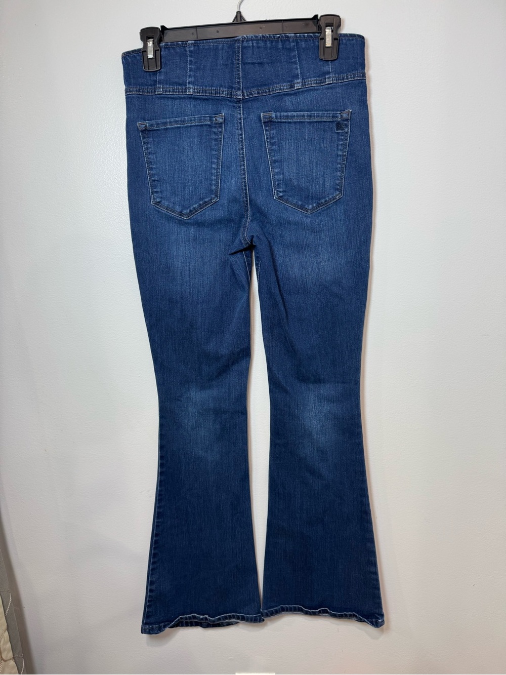 Jessica Simpsom Women's Size 28 Pull-on Flare Jeans Blue Denim Stretch High Rise - Picture 5 of 16
